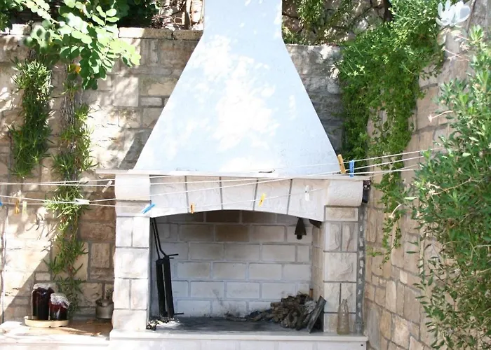 Double Hvar 141b Guest house 3*